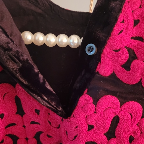 H&M Studio dress stunning, black and red detailing, gorgeous sleeves, new no tag - Picture 5 of 6